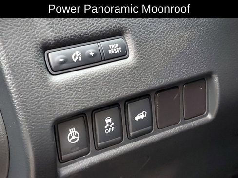 Used 2017 Nissan Murano S image 9