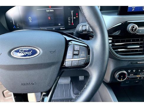 Used 2023 Ford Escape Active AWD/4WD image 11