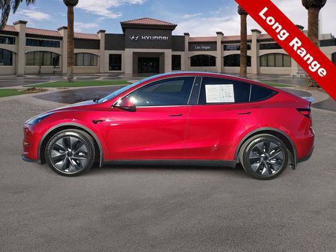 Used 2024 Tesla Model Y Long Range image 5