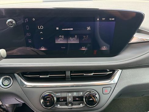 Used 2025 Buick Envista Preferred w/ Convenience I Package image 31