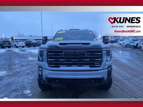 Used 2024 GMC Sierra 2500 AT4 w/ AT4 Premium Plus Package image 13
