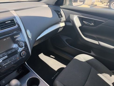 Used 2015 Nissan Altima 2.5 S w/ Power Driver Seat Package image 10
