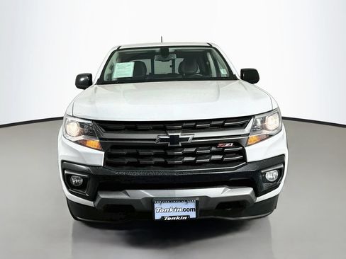 Used 2022 Chevrolet Colorado Z71 AWD/4WD image 3