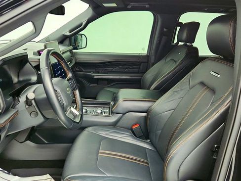 Used 2023 Ford Expedition Platinum image 20