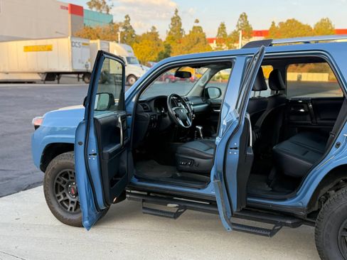 Used 2018 Toyota 4Runner TRD Pro AWD/4WD image 17