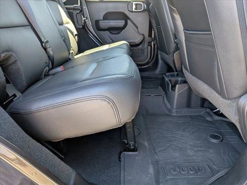 Used 2023 Jeep Wrangler Sport S image 20