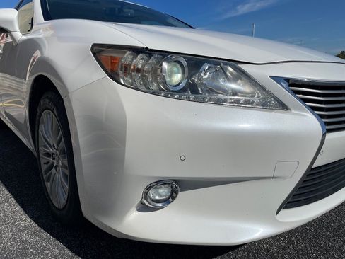 Used 2014 Lexus ES 350 w/ Luxury Package FWD image 8