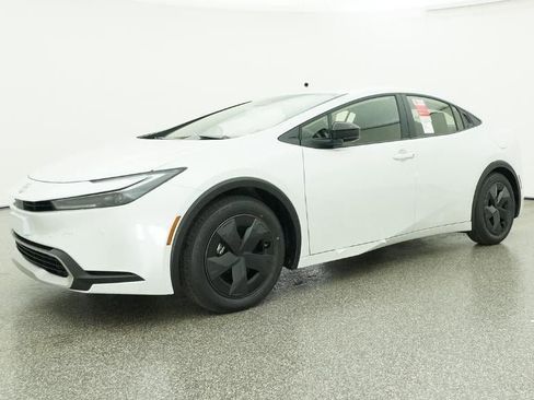 New 2026 Toyota Prius Plug-In Hybrid FWD image 17