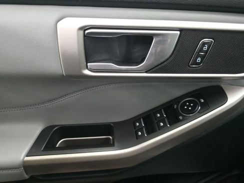 Used 2023 Ford Explorer XLT w/ Equipment Group 202A image 20