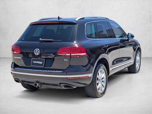 Used 2015 Volkswagen Touareg Sport AWD/4WD image 5