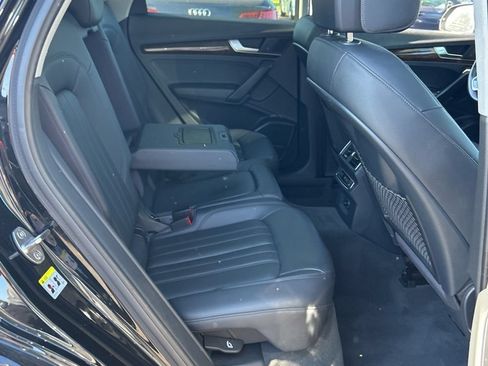 Used 2018 Audi Q5 2.0T Premium Plus w/ Premium Plus Package AWD/4WD image 12