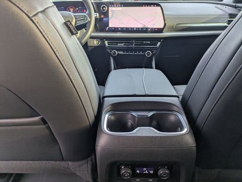 New 2026 Chevrolet Traverse LT w/ Midnight/Sport Edition image 29