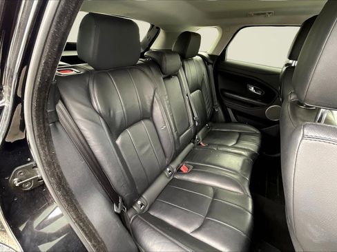 Used 2017 Land Rover Range Rover Evoque SE image 26