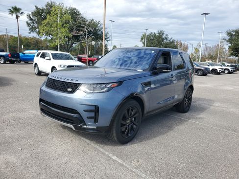 Used 2020 Land Rover Discovery HSE image 2