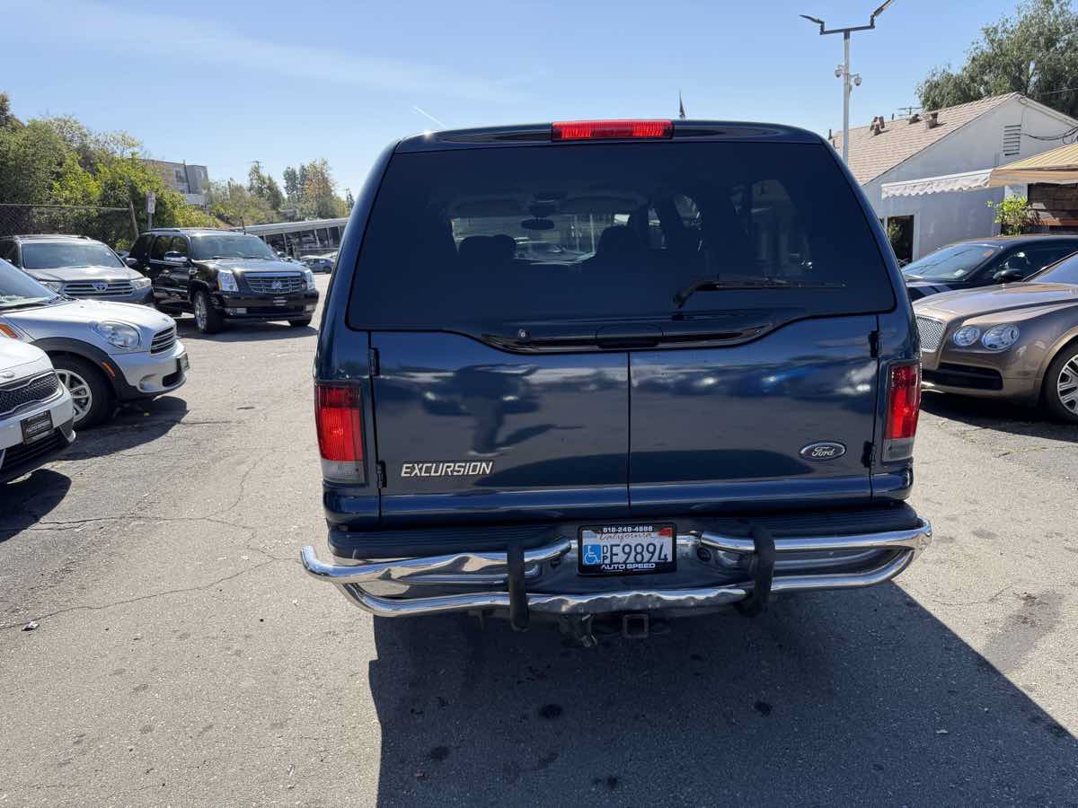 Used 2003 Ford Excursion XLT RWD image 5