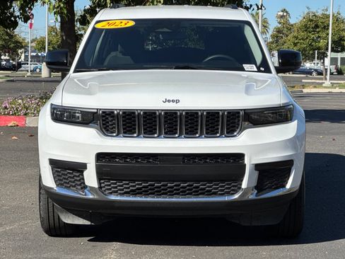 Used 2023 Jeep Grand Cherokee L Laredo image 9