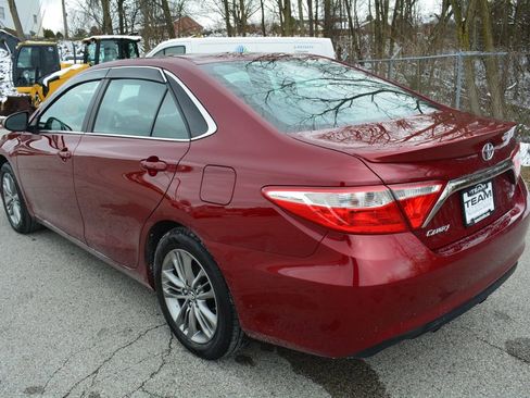 Used 2017 Toyota Camry SE image 7