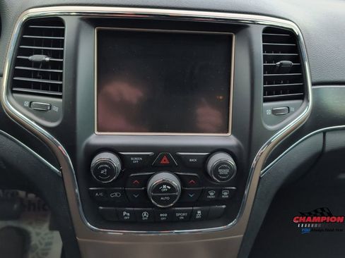Used 2017 Jeep Grand Cherokee Limited AWD/4WD image 22