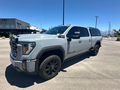 Used 2024 GMC Sierra 3500 AT4 w/ AT4 Premium Plus Package AWD/4WD image 2