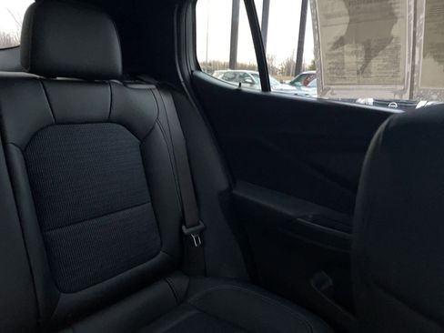 Used 2025 Buick Envista Preferred image 36