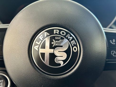 New 2025 Alfa Romeo Giulia w/ Driving Assist Package image 42