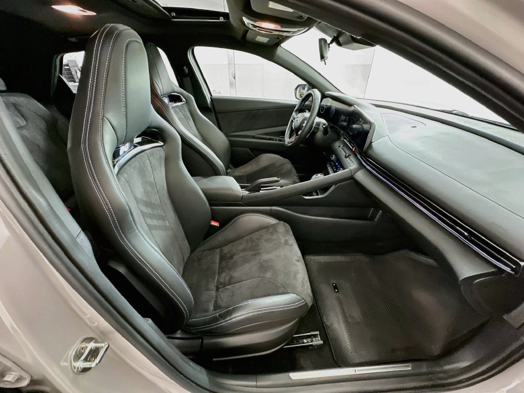 Certified 2023 Hyundai Elantra N FWD image 28