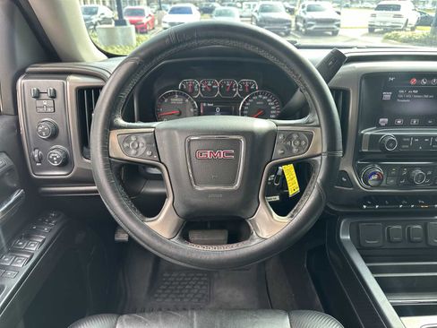 Used 2014 GMC Sierra 1500 SLT w/ All-Terrain Package image 9