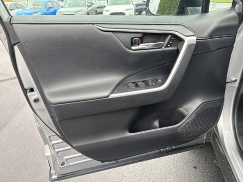 Used 2022 Toyota RAV4 Limited image 7
