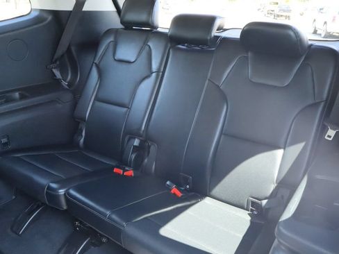 Used 2022 Kia Telluride LX FWD image 37