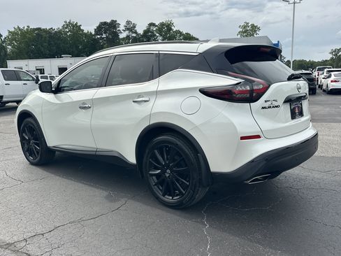Used 2023 Nissan Murano SV w/ SV Midnight Edition Package FWD image 6
