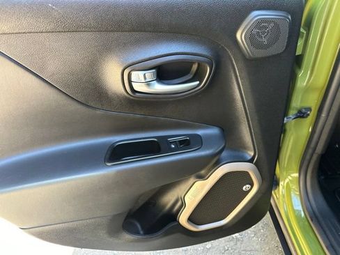 Used 2016 Jeep Renegade 75th Anniversary AWD/4WD image 16