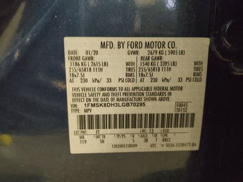 Used 2020 Ford Explorer XLT w/ Equipment Group 202A AWD/4WD image 33