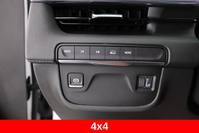 Used 2022 Cadillac Escalade Luxury w/ LPO, Floor Liner Package AWD/4WD image 20