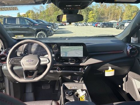 New 2026 Chevrolet Equinox RS w/ LPO, Floor Liner Package image 21