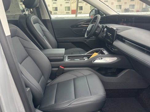 New 2026 Lincoln Nautilus Premier w/ Equipment Group 102A image 13