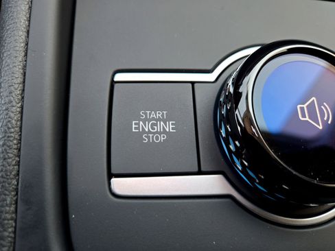 New 2025 Volkswagen Tiguan S image 14