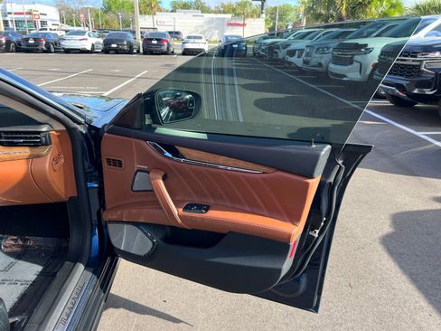 Used 2019 Maserati Quattroporte GTS GranLusso image 58