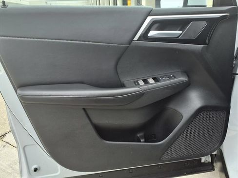 Used 2024 Mitsubishi Outlander Ralliart AWD/4WD image 17
