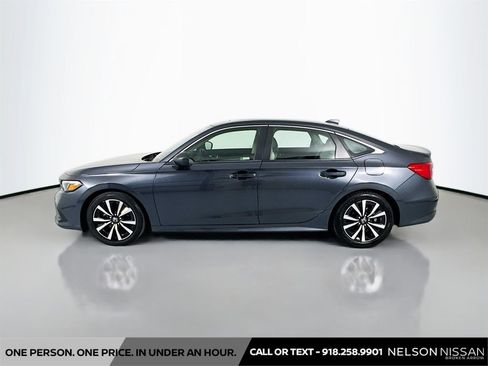 Used 2023 Honda Civic EX image 8