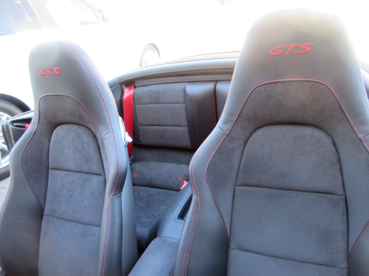 Used 2018 Porsche 911 Carrera GTS Cabriolet image 20