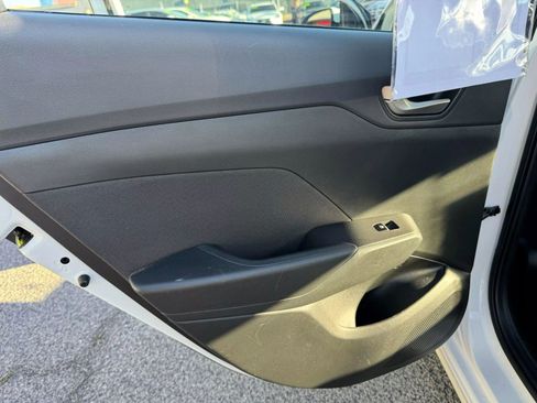 Used 2021 Hyundai Accent SE image 14