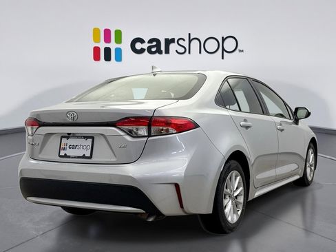 Used 2020 Toyota Corolla LE image 5