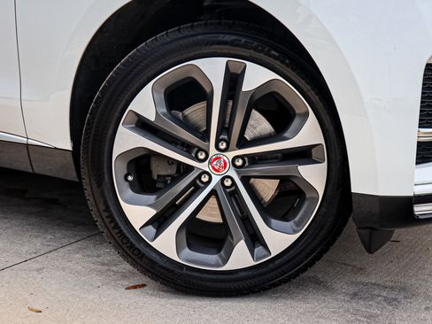 Used 2023 Jaguar F-PACE S image 13