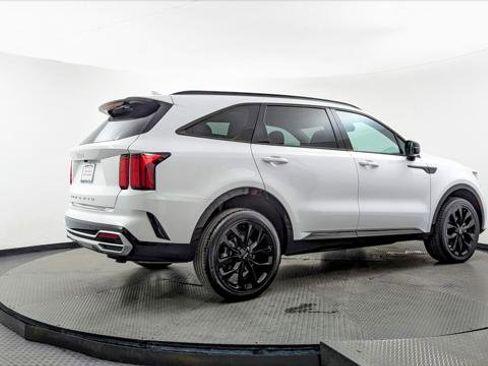 Used 2022 Kia Sorento SX image 8
