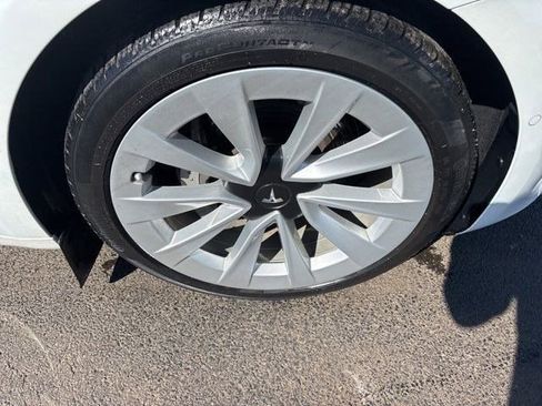 Used 2021 Tesla Model 3 Standard Range Plus image 38