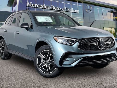 Used 2026 Mercedes-Benz GLC 300 4MATIC image 1
