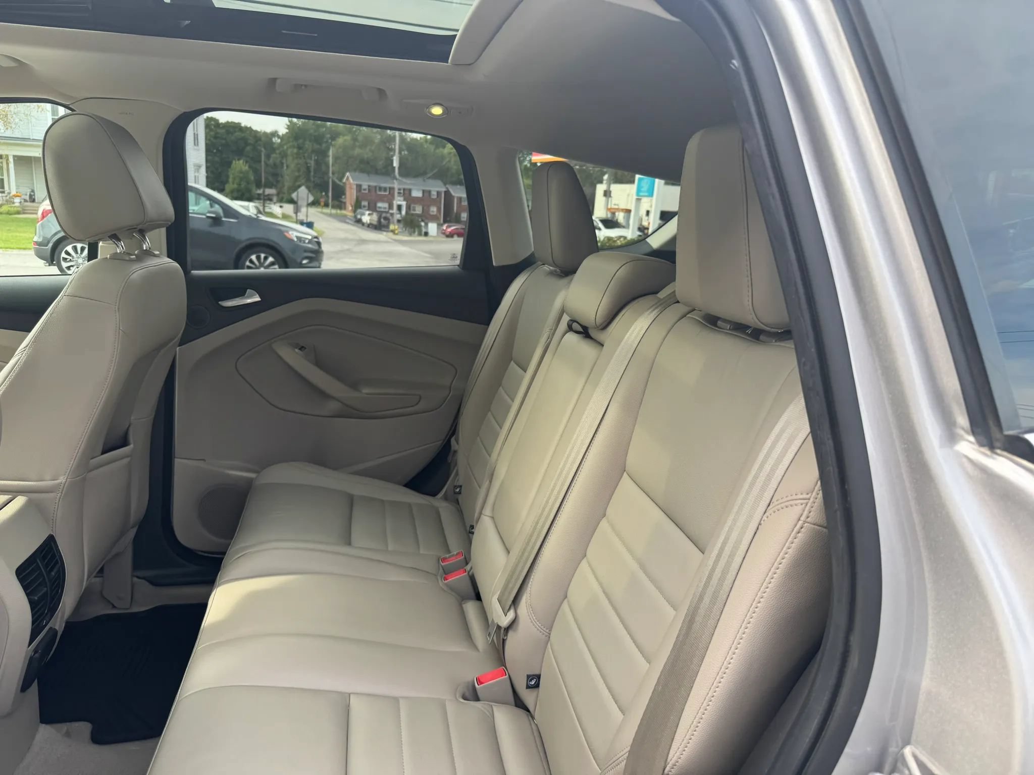 Used 2016 Ford Escape Titanium w/ Equipment Group 301A FWD image 25
