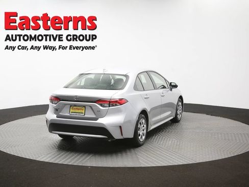 Used 2021 Toyota Corolla LE w/ Carpet Mat Package (TMS) FWD image 38