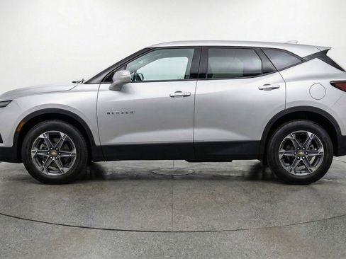 Used 2025 Chevrolet Blazer LT image 5