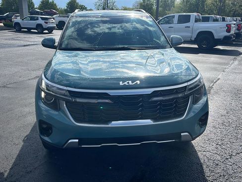 Used 2024 Kia Seltos EX AWD/4WD image 8